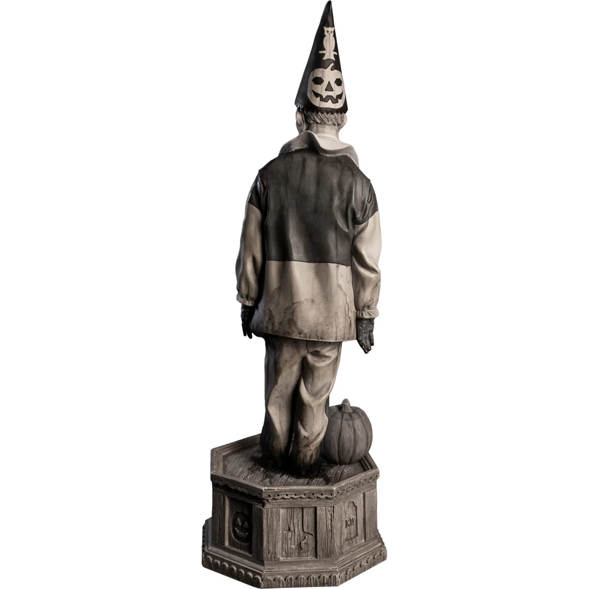 GHOSTS OF HALLOWEEN - GUNNAR STATUE