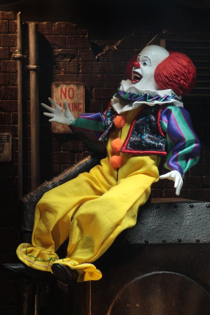 Pennywise IT (1990) 8" Clothed NECA Action Figure