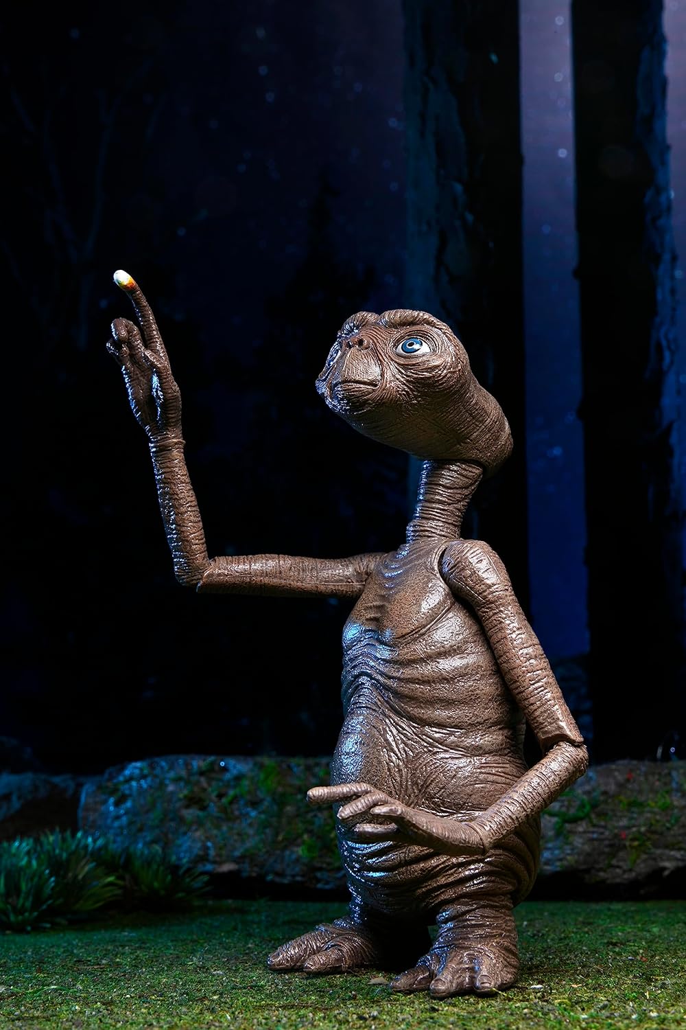 NECA - E.T. - 40th Anniversary E.T. Ultimate 7" Action Figure