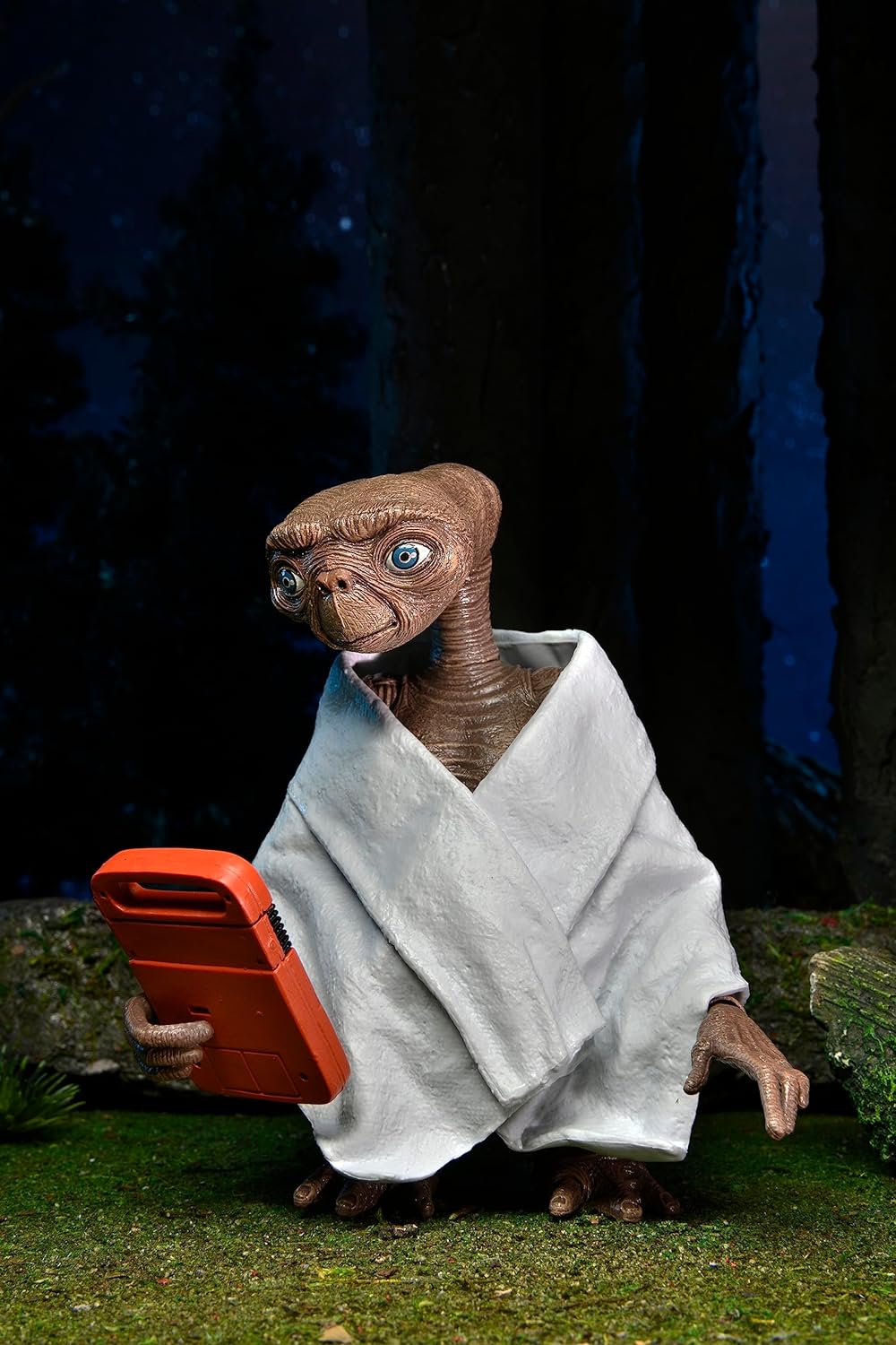 NECA - E.T. - 40th Anniversary E.T. Ultimate 7" Action Figure