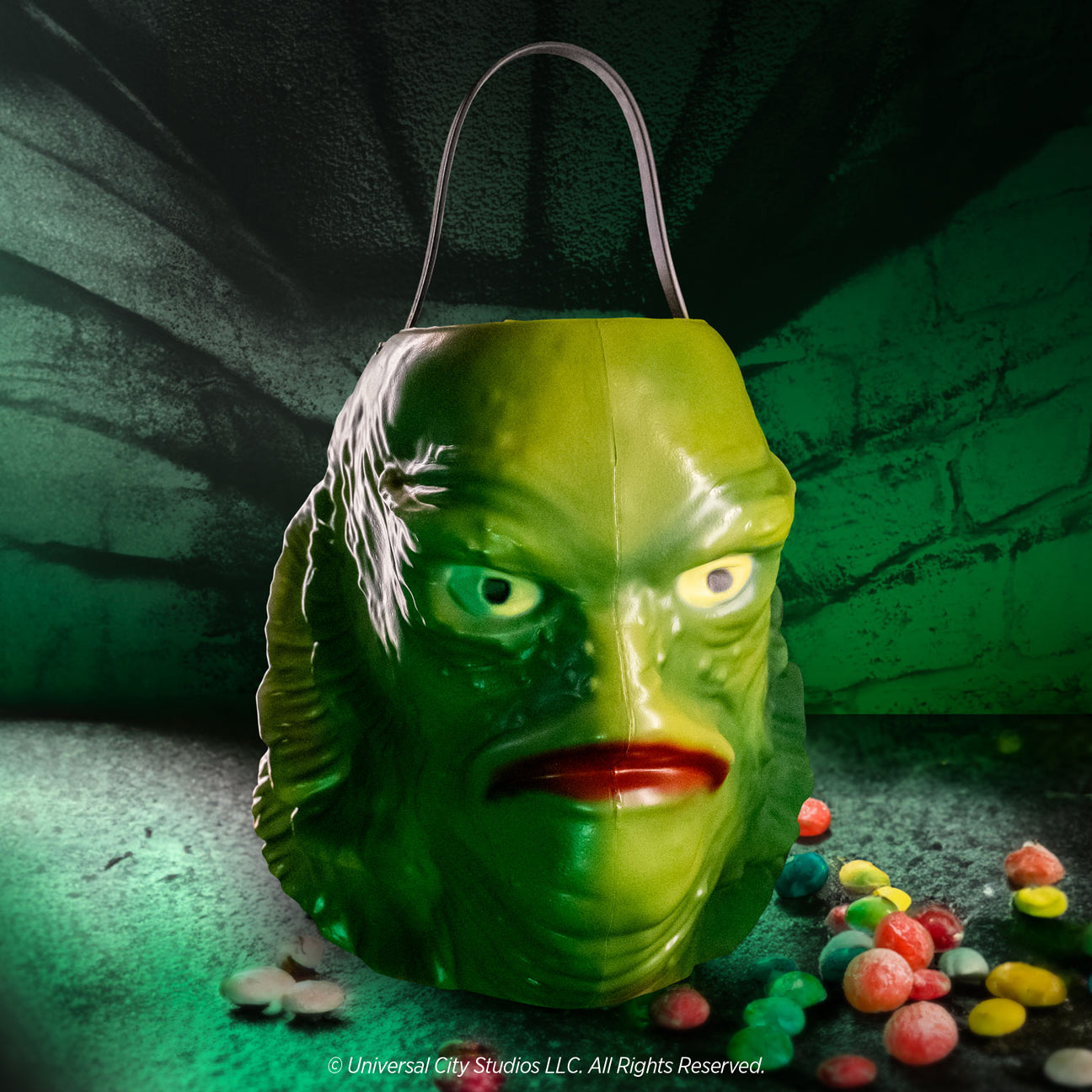 LIMITED EDITION - UNIVERSAL MONSTERS - CREATURE FROM THE BLACK LAGOON CANDY PAIL