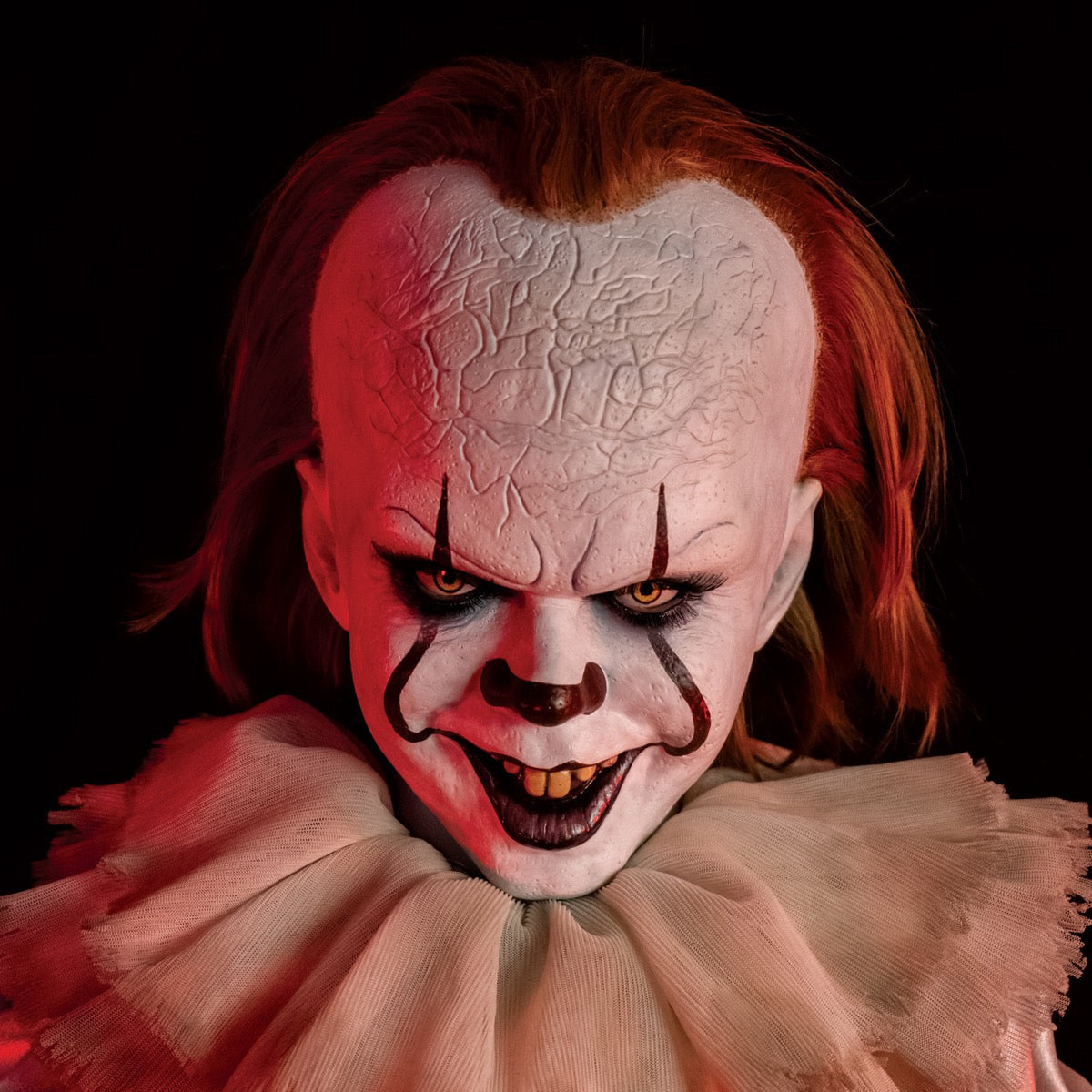 IT - Pennywise Premium Scale Doll